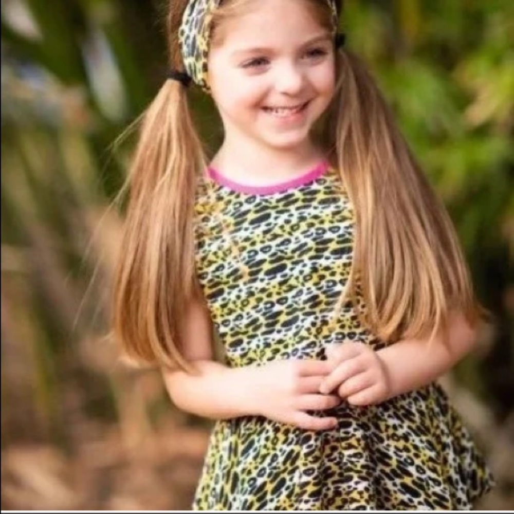 🍀 2️⃣ FOR 💲5️⃣0️⃣ Ricrac and Ruffles short set - 3T - Picture 2 of 7